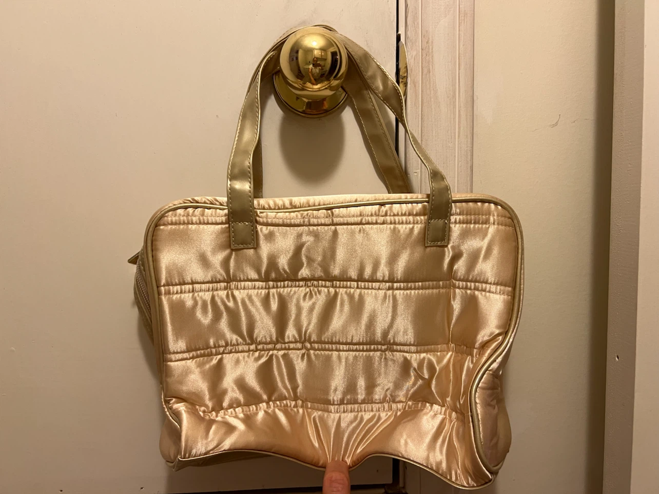 Gold quilted handbag - photo 2