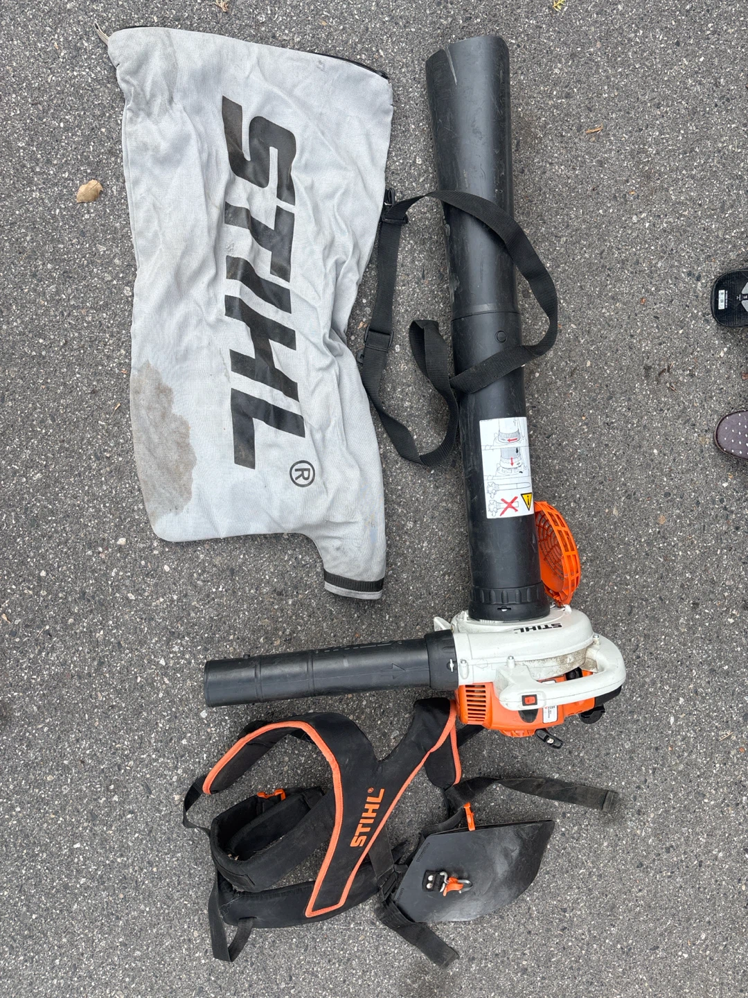 Stihl Leaf Blower and Shredder Vacuum