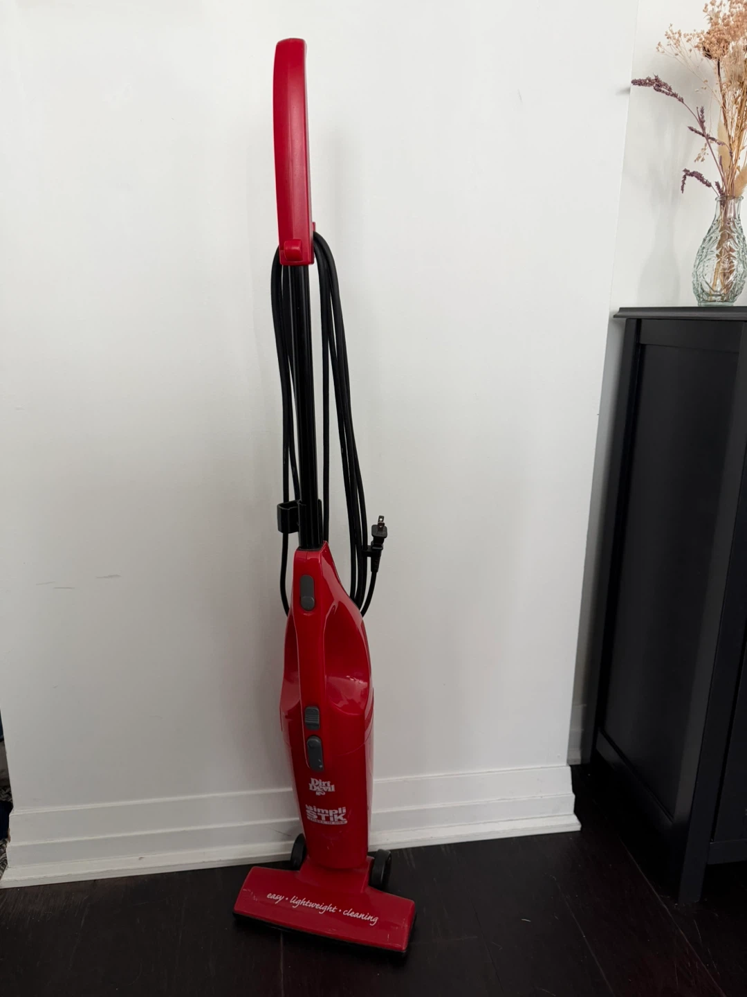 Dirt Devil Simpli-Stik Vacuum