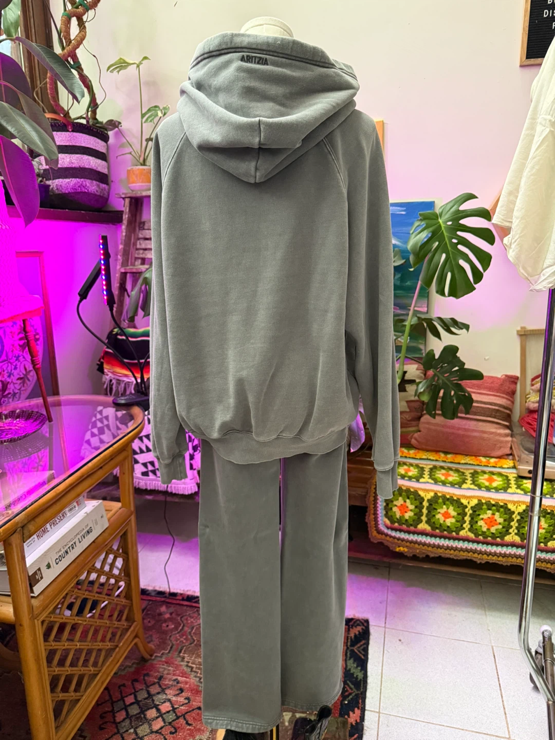 Aritzia Hoodie & Sweatpants Boyfriend Fit - photo 5