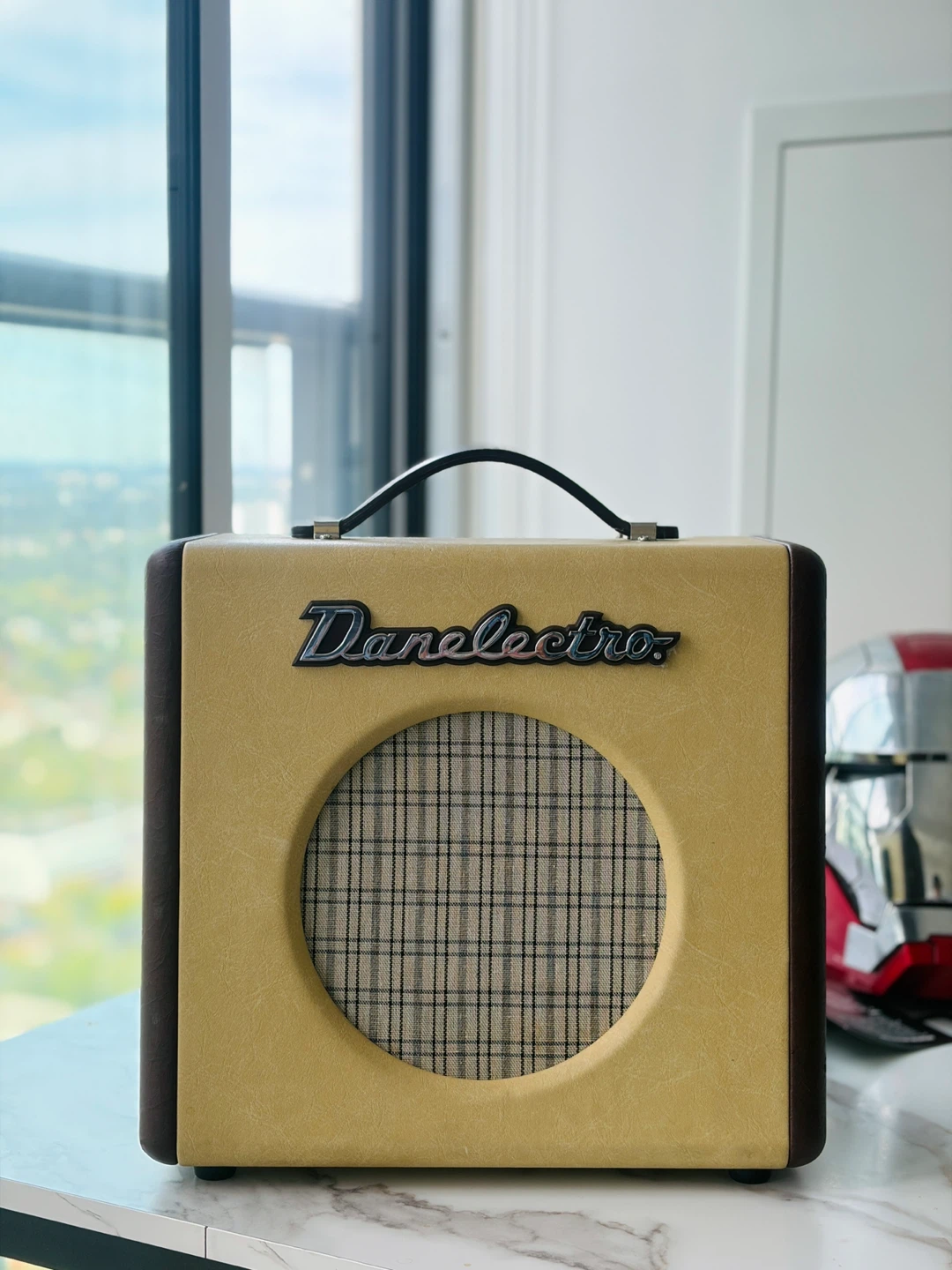 Danelectro Nifty Fifty Guitar Amplifier 15 Watt