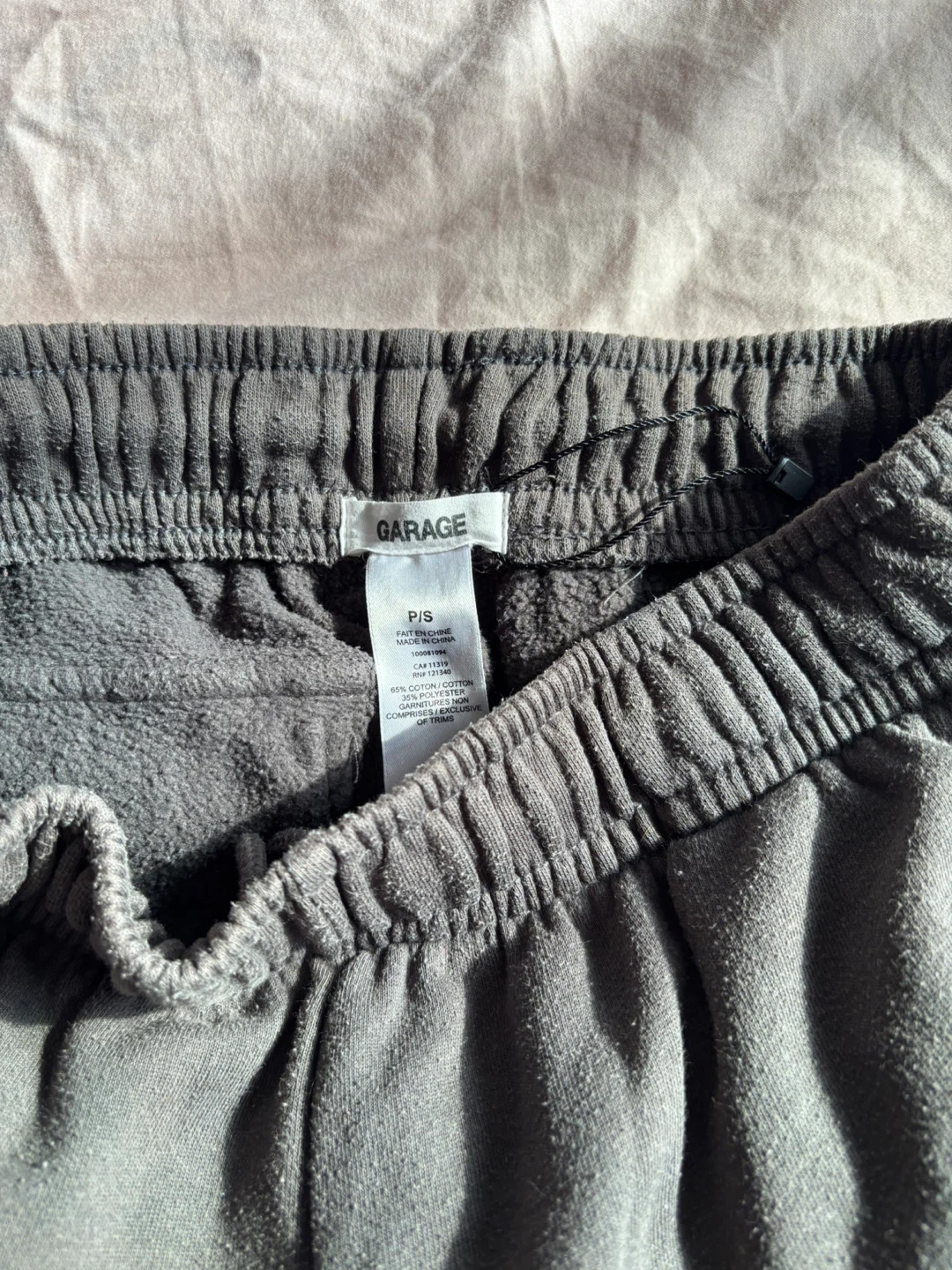 GARAGE Charcoal Cargo Sweatpants - photo 4