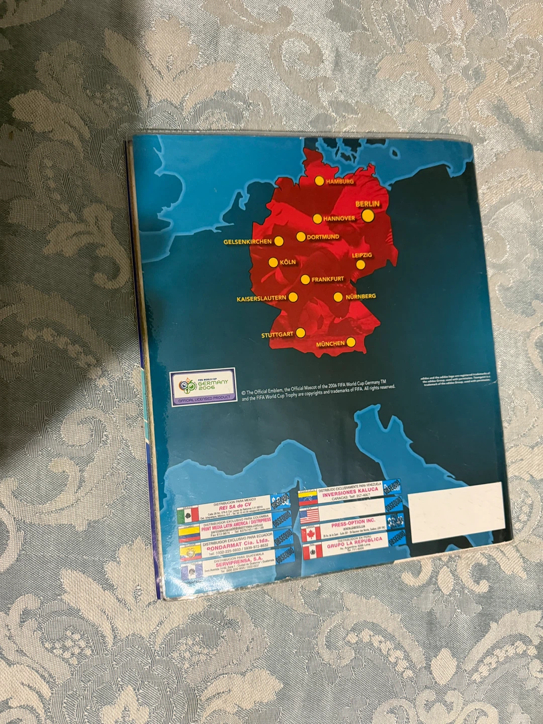 Panini 2006 FIFA World Cup Germany Sticker Album - photo 2