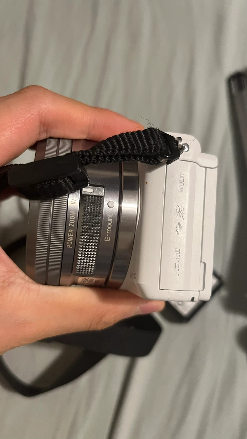Sony Alpha a5000 Camera White - photo 4