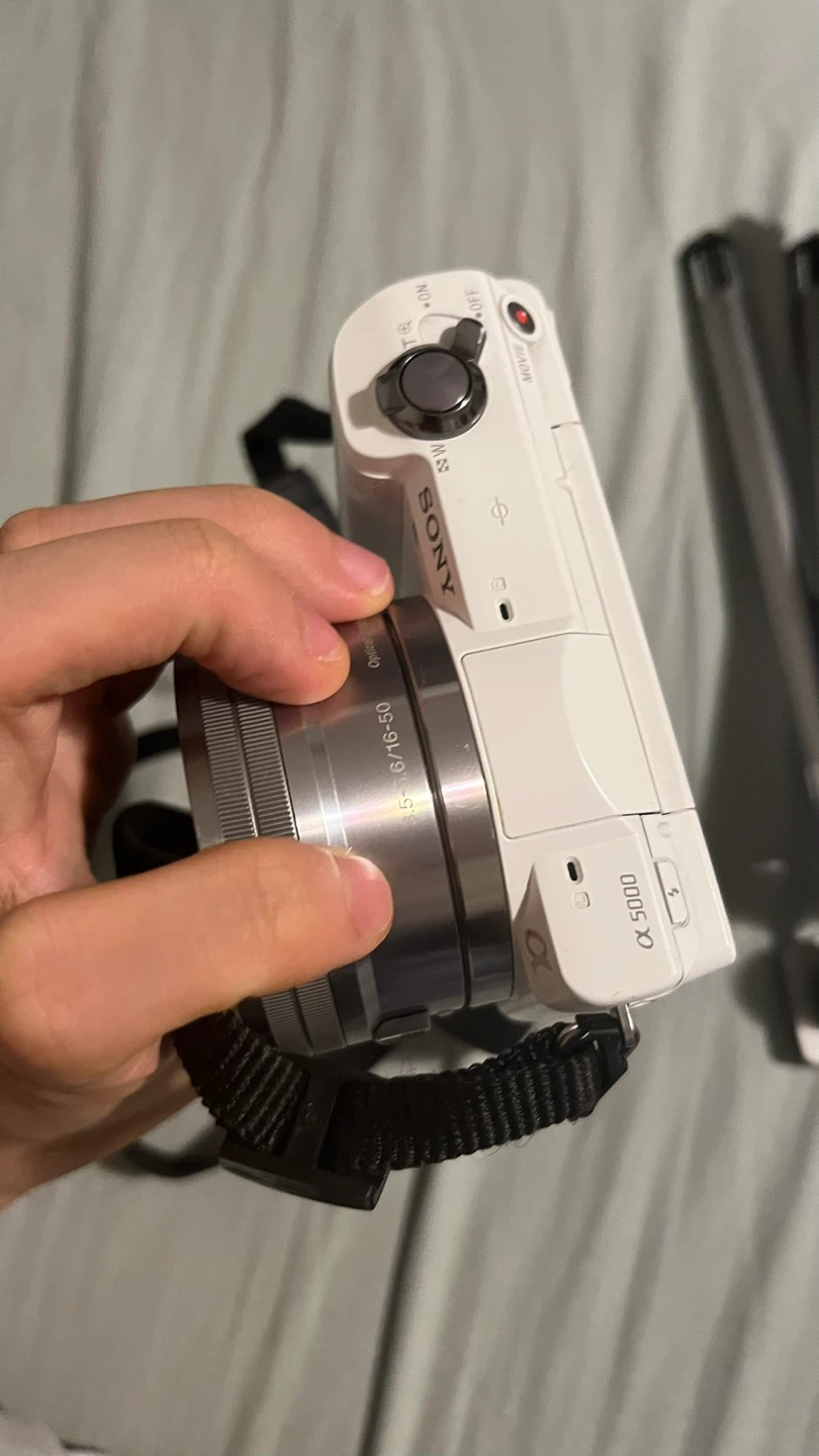 Sony Alpha a5000 Camera White - photo 5