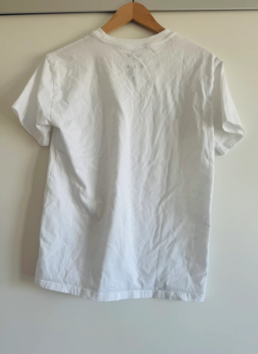 NEW Aritzia Heart Motif white cotton t-shirt size small - photo 2