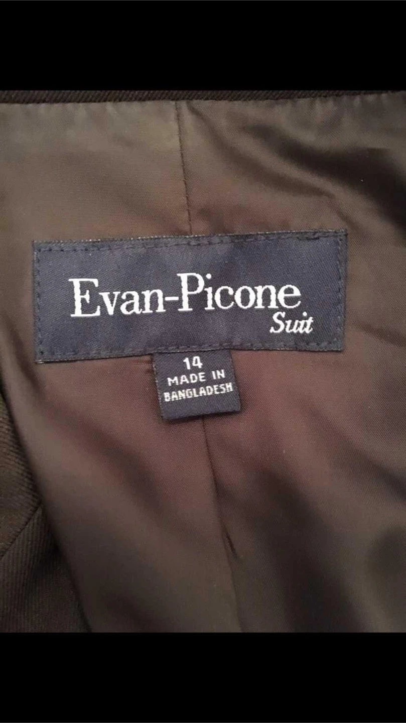 New Evan-Picone Brown Suit - Size 14 - photo 3