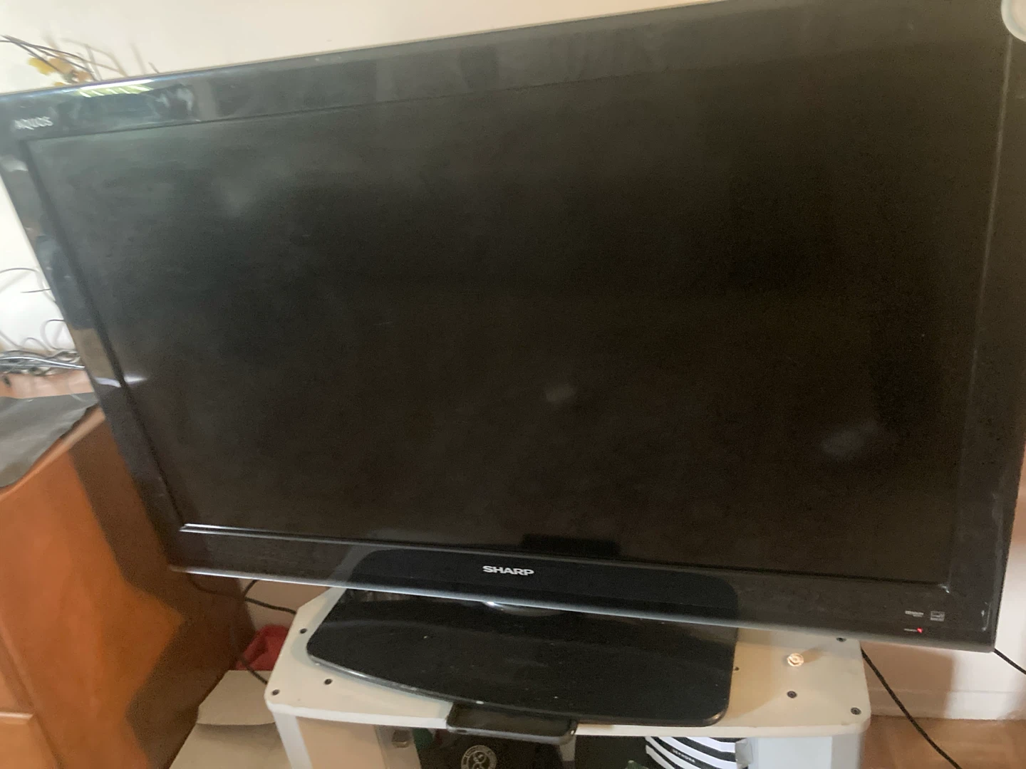 Sharp Aquos Television - photo 2