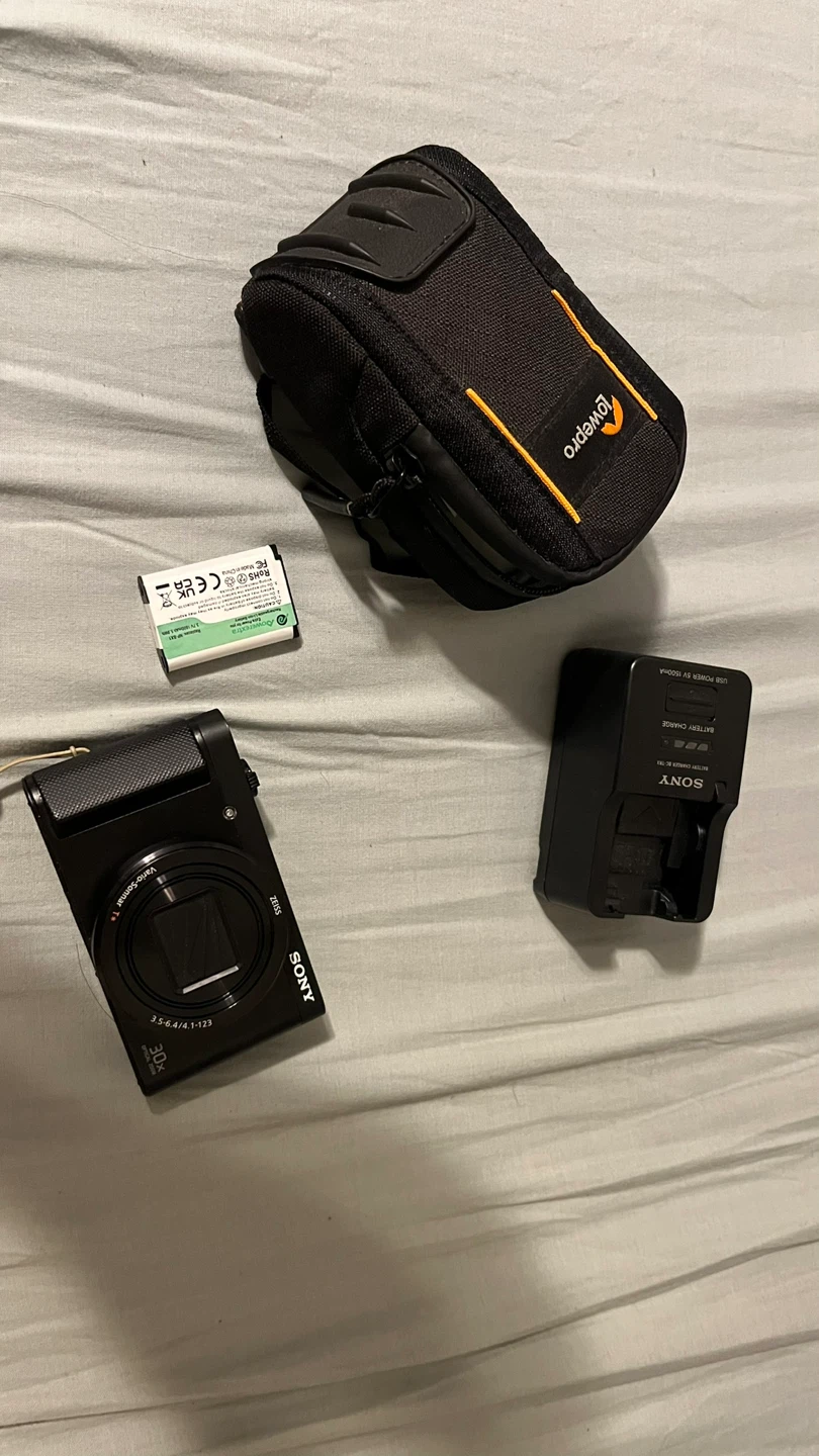 Sony DSC-HX80 Digital Camera with Battery and Case - photo 2