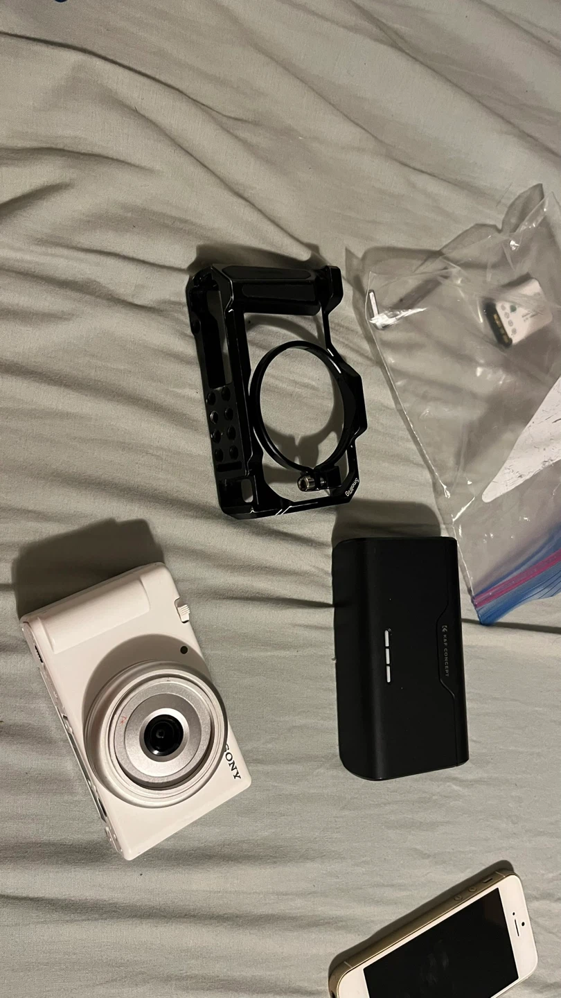 Sony ZV-1F Vlog Camera - White - photo 3