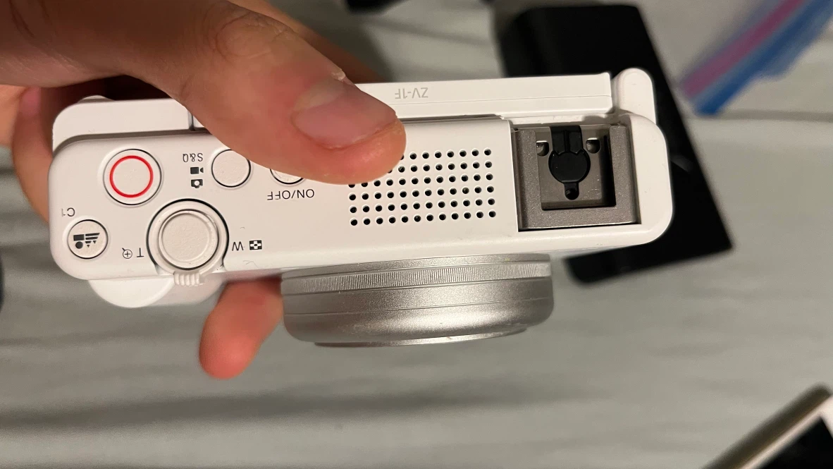 Sony ZV-1F Vlog Camera - White - photo 5