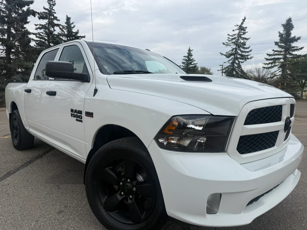 2019 RAM 1500 Classic Express *86k* - photo 2