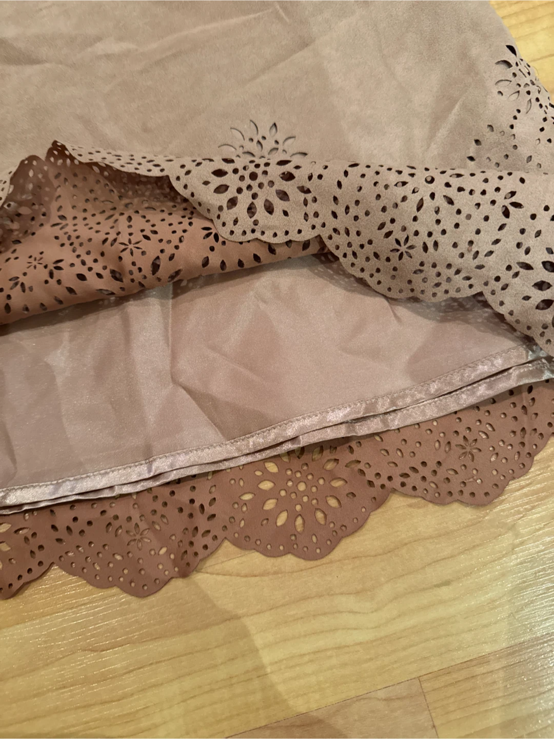 Taupe Faux Suede Laser-Cut Skirt - S - photo 2