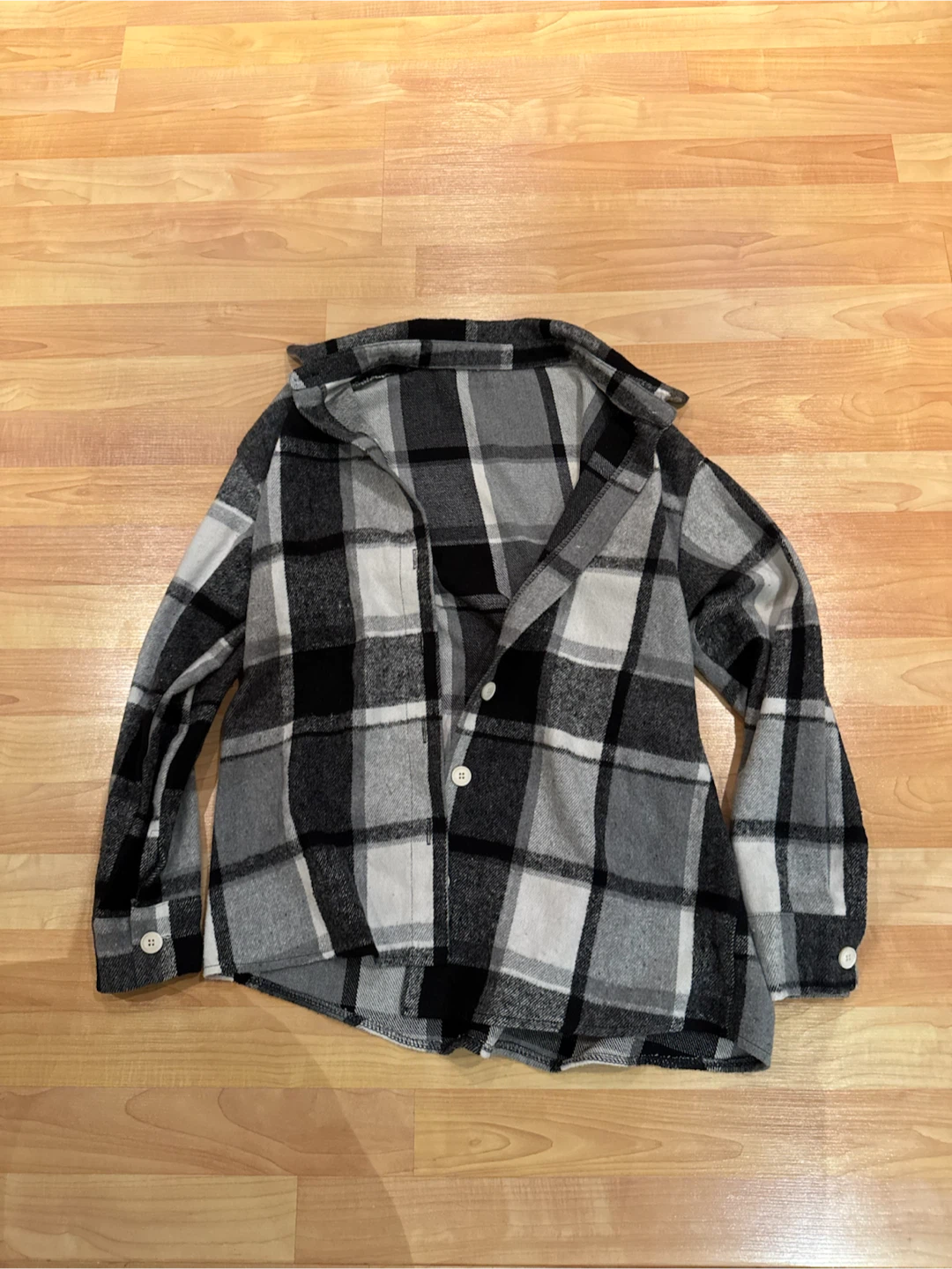 Black and white plaid flannel shirt - M