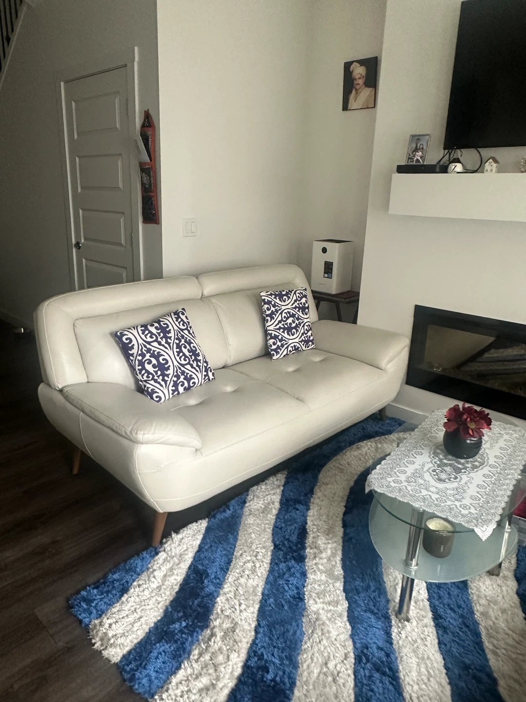 Modern Cream Faux Leather Loveseat 2 pieces - photo 2