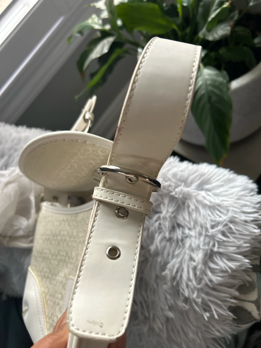 Coach White Signature Shoulder Bag - photo 2