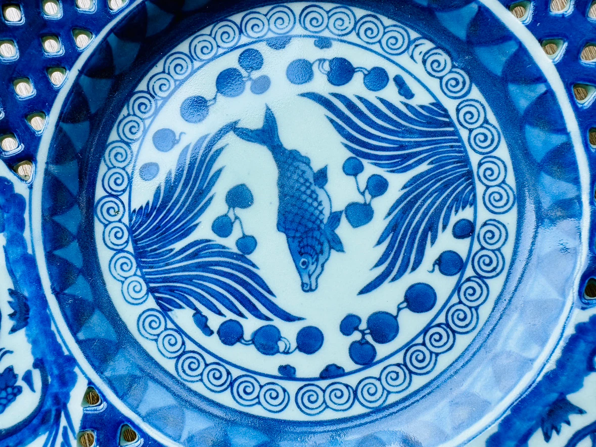 Vintage Chinese Celadon Fish Plate Qianlong Mark Handpainted - photo 5