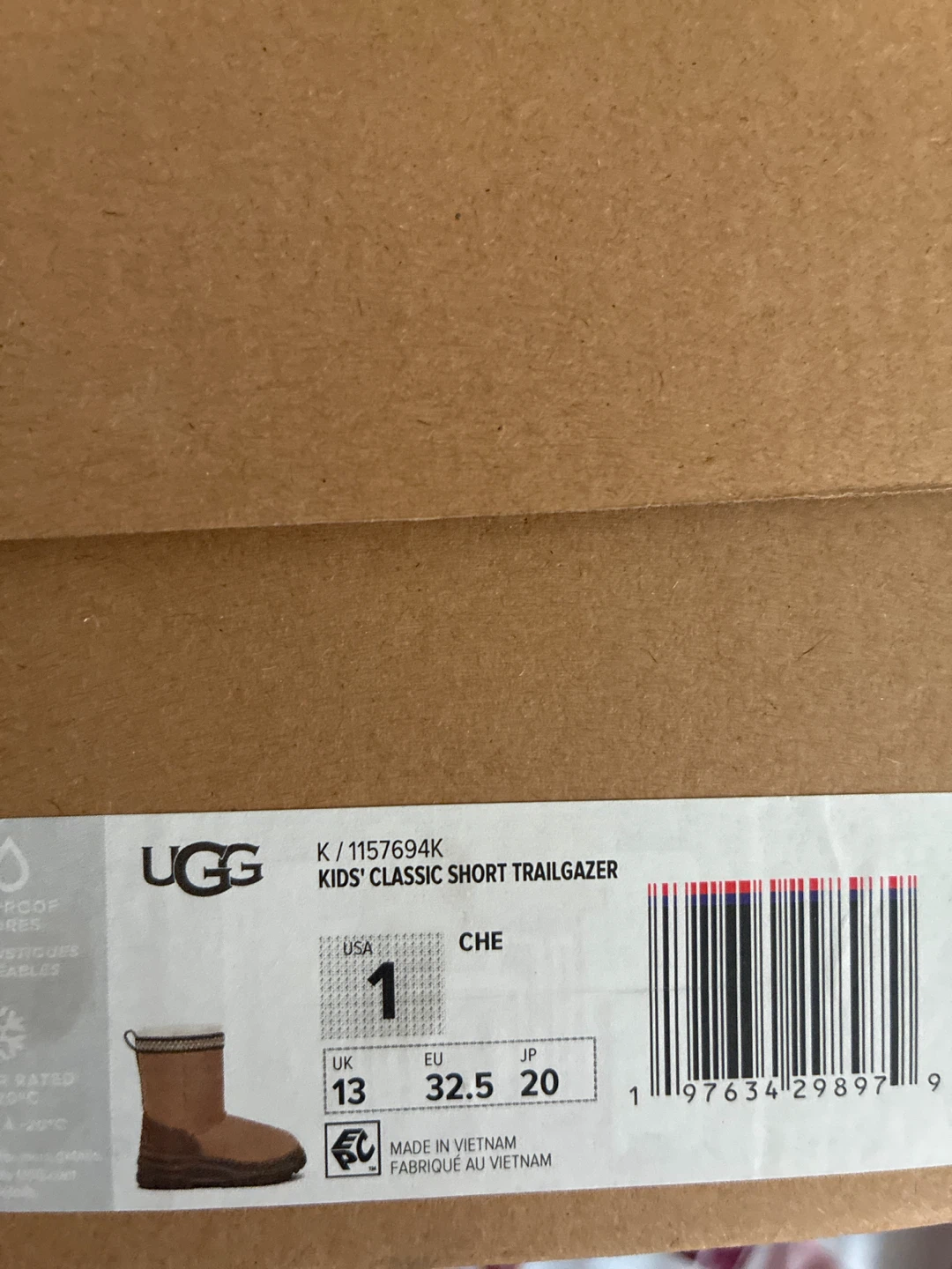 UGG Kids Classic Short Trailgazer Boots - photo 2