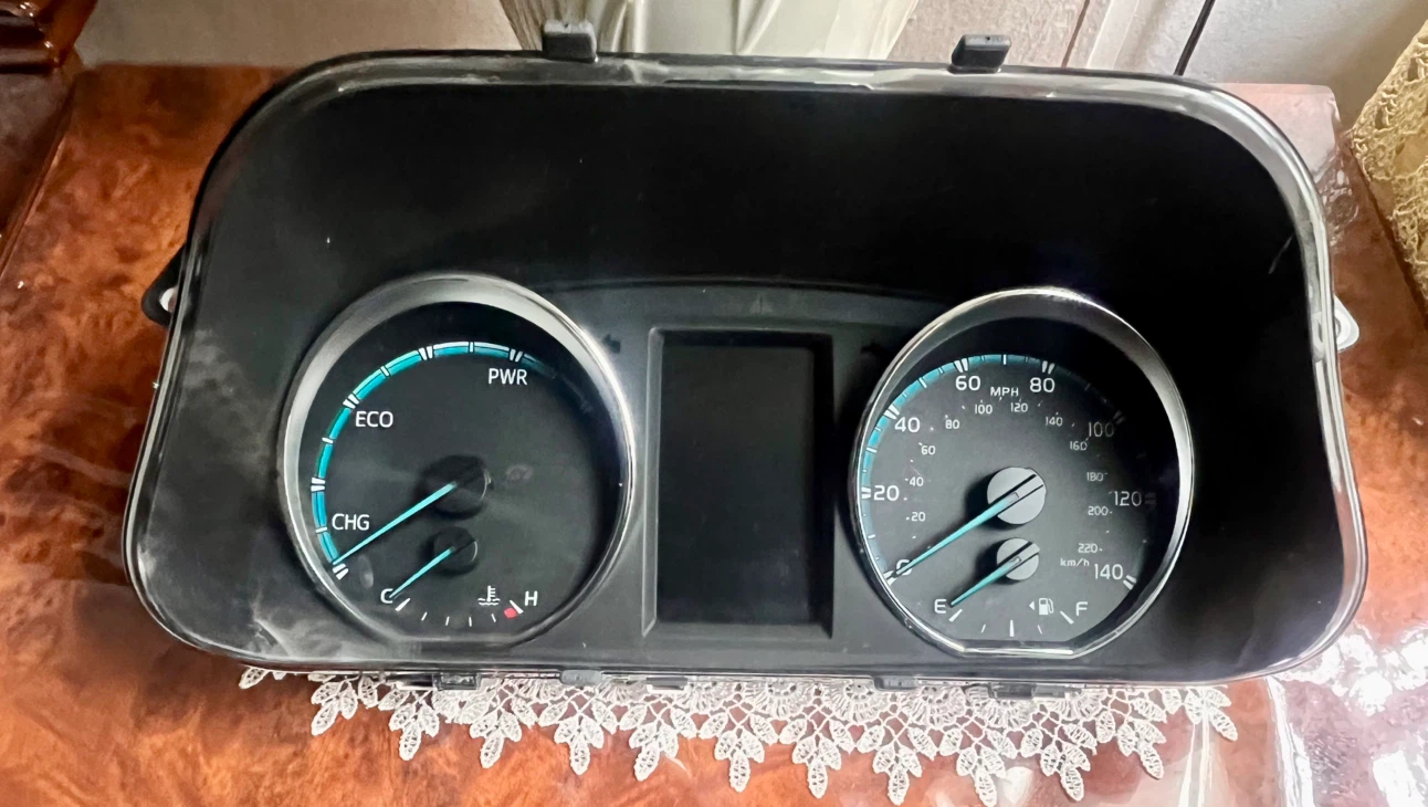 2017 Rav4 Used Cluster VIN J 5th Digit Hybrid