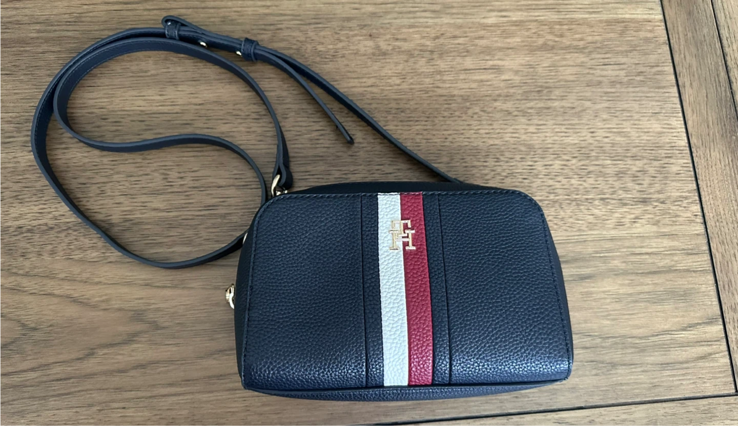 Tommy Hilfiger Crossbody Bag