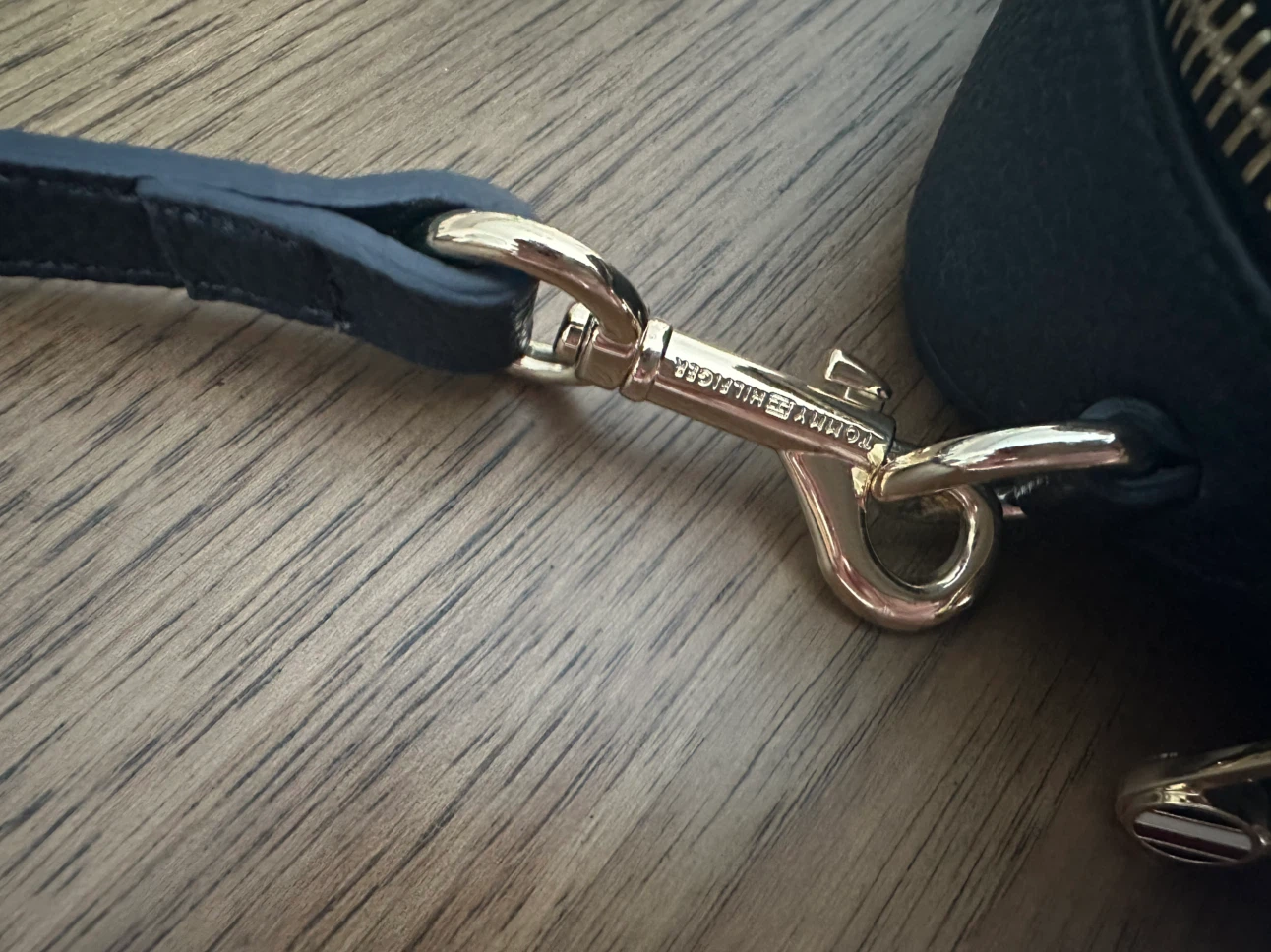 Tommy Hilfiger Crossbody Bag - photo 3