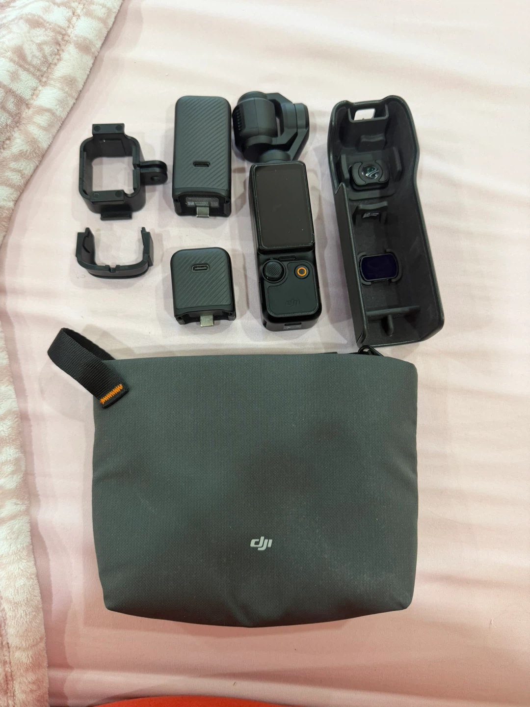 DJI Osmo Pocket 3 Creator Combo - photo 2