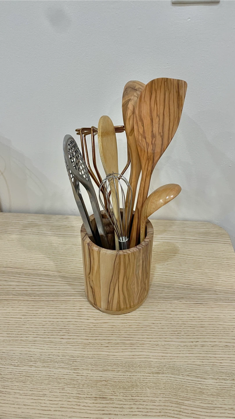 Assorted Utensil Set with Holder