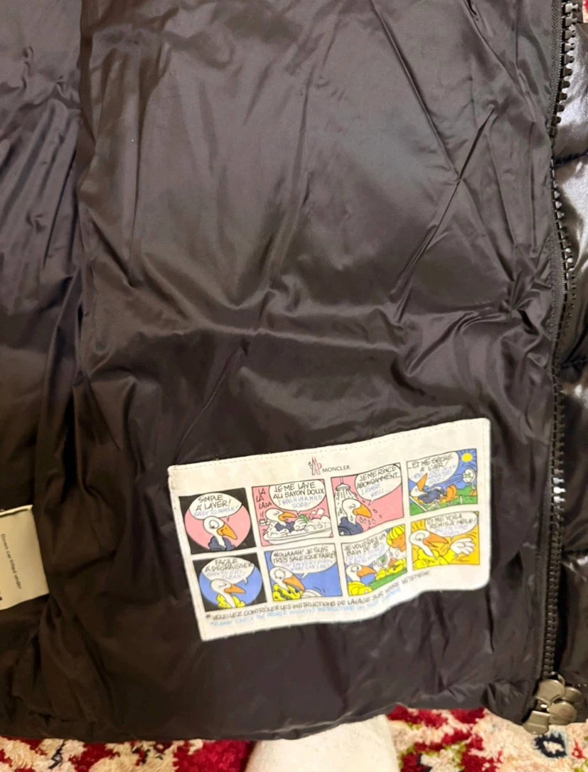 Moncler Puffer Jacket - photo 3
