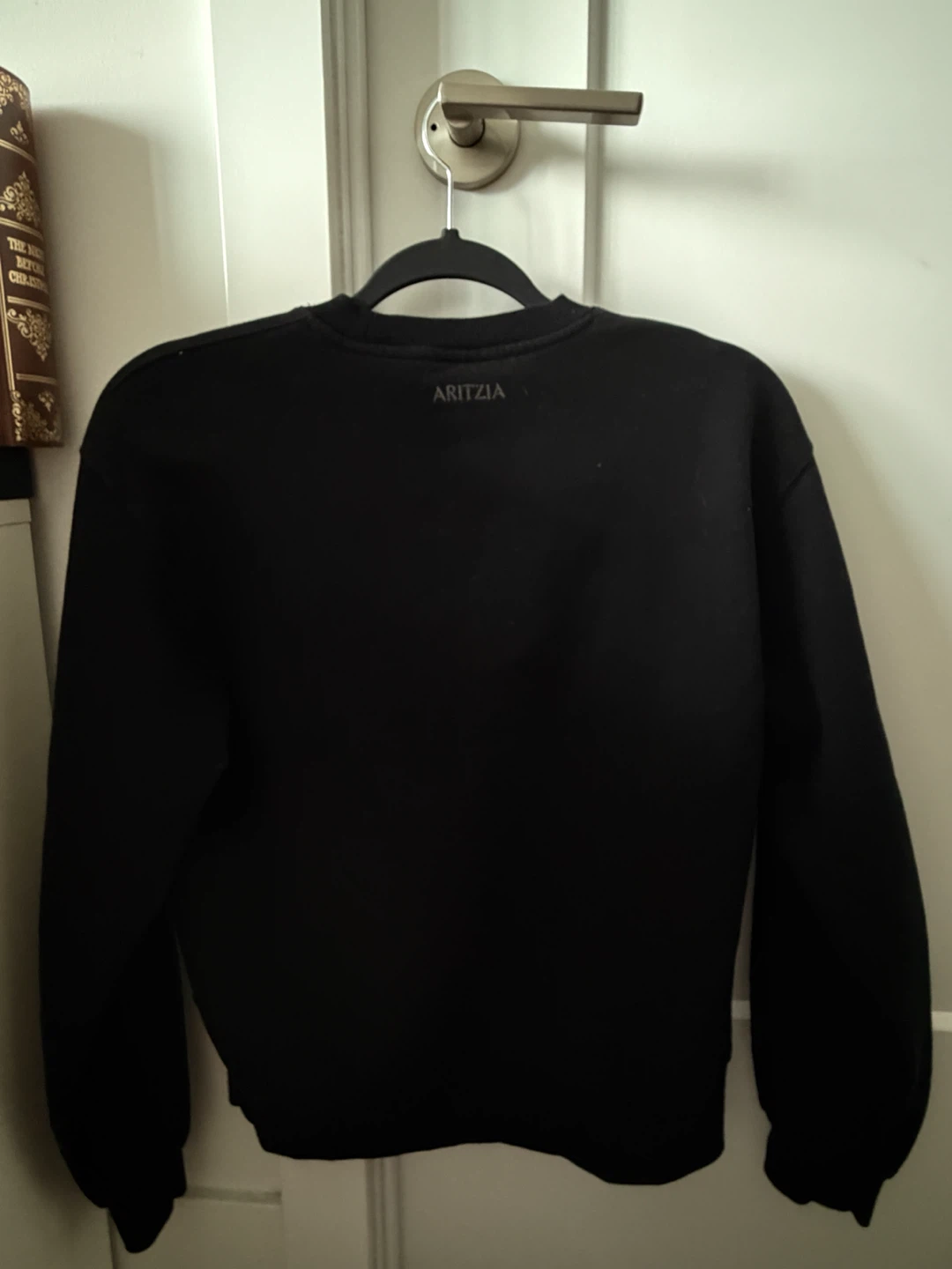 Aritzia Sweatfleece Crewneck Sweater - Black - XS - photo 3