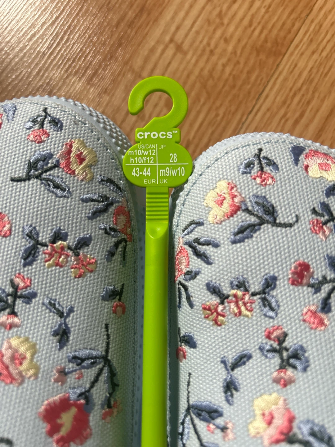 Crocs Classic Crafted Floral Clog - Blue Frost - photo 2