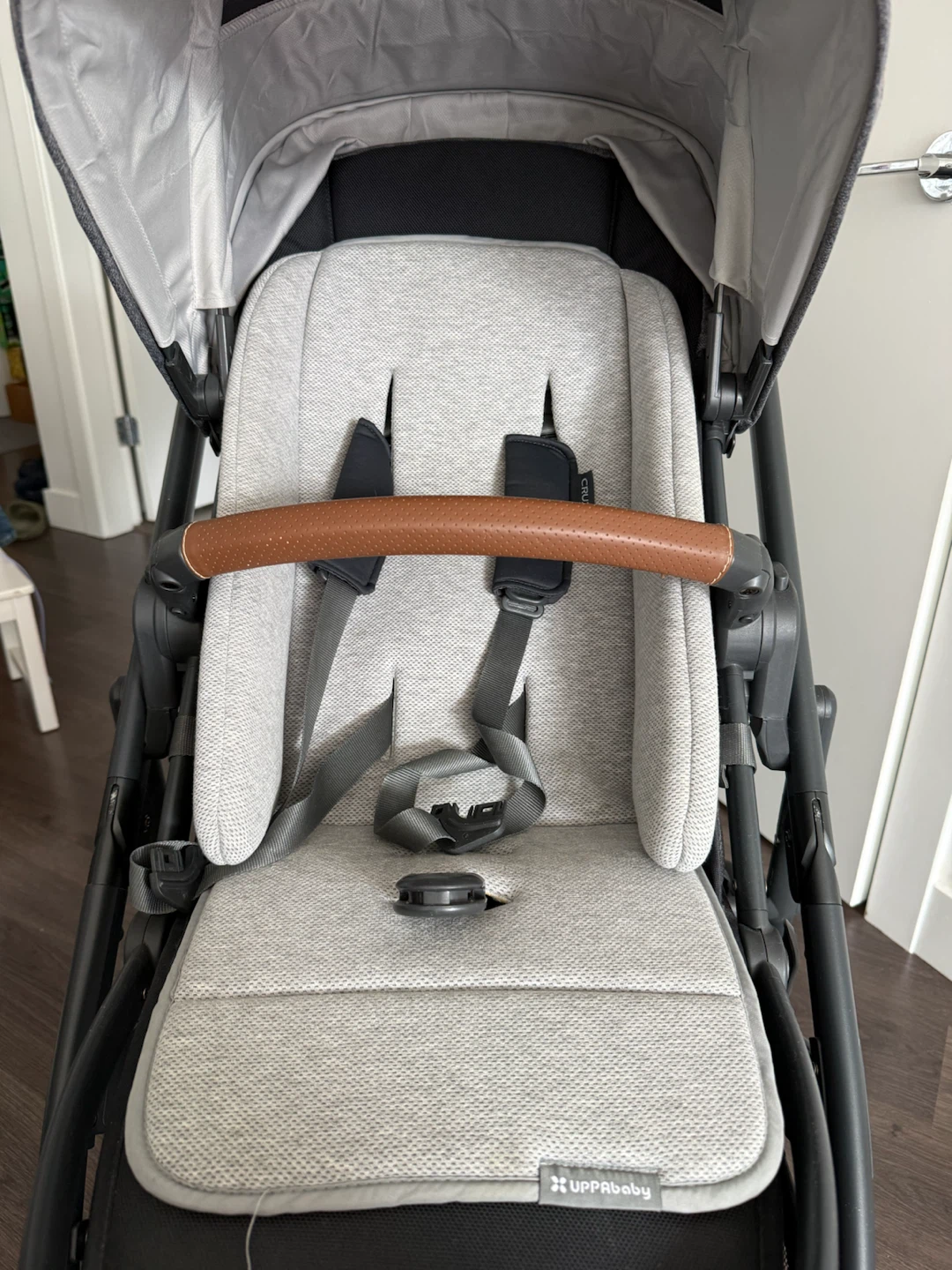 UPPABaby V2 Vista Stroller - photo 2