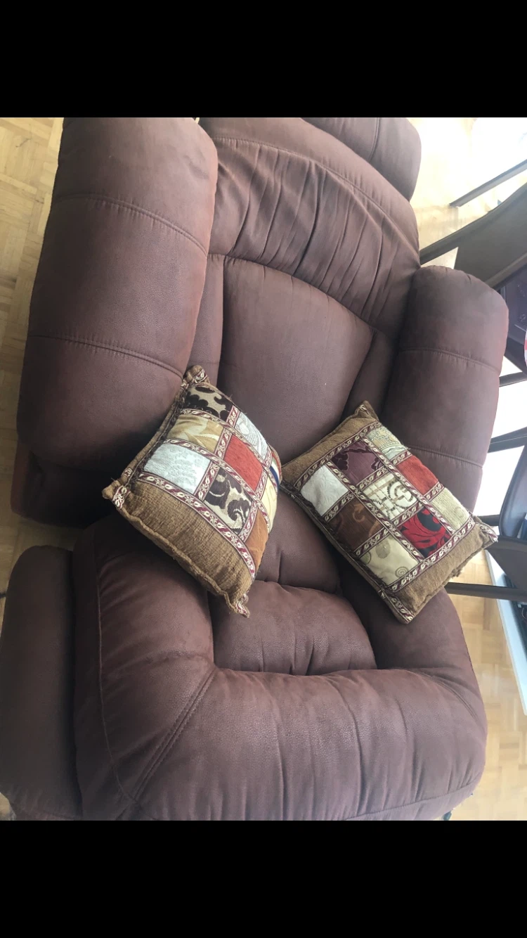 Brown reclining armchair - photo 3