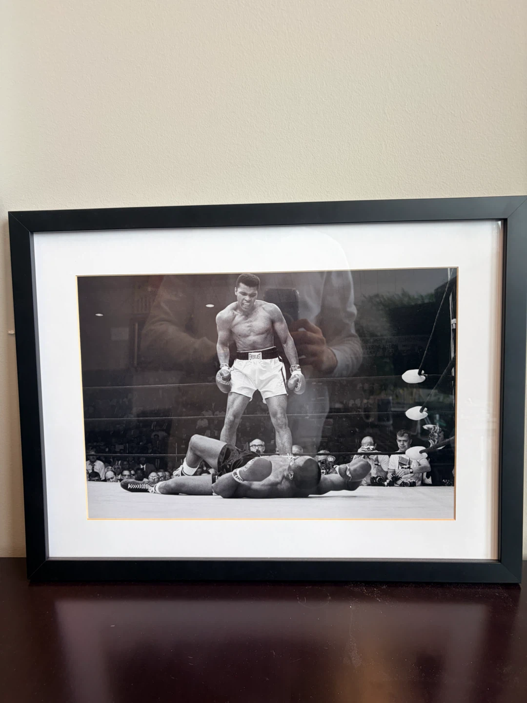 Muhammad Ali vs Sonny Liston Framed Photo – 21 x 16 in