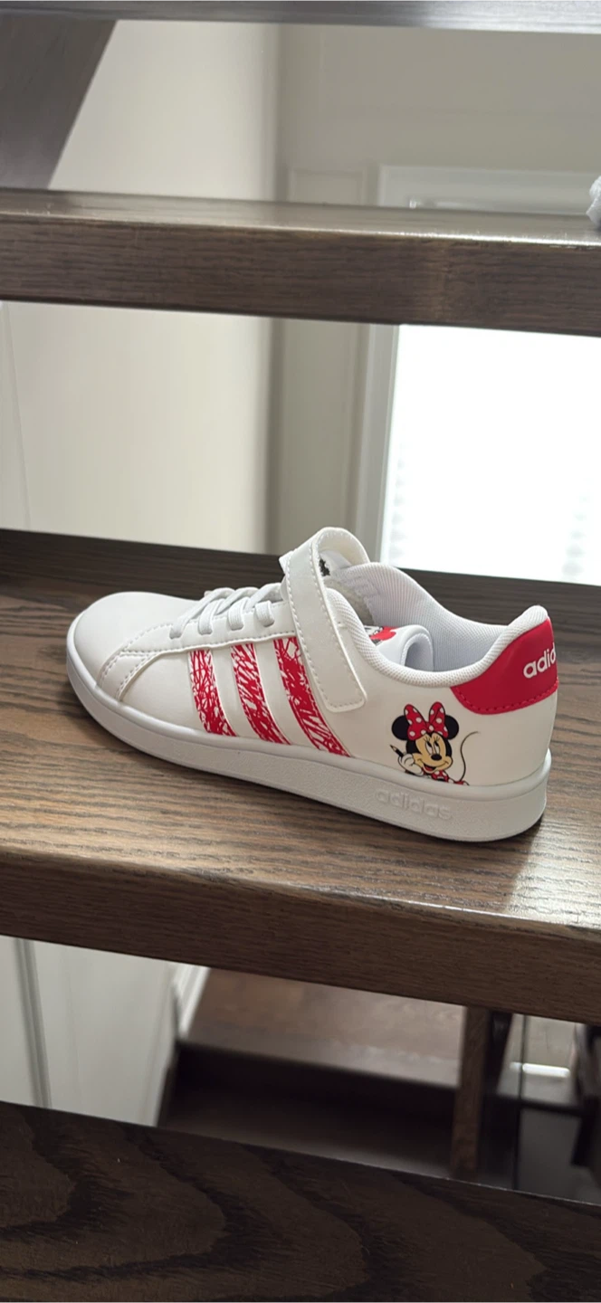 Adidas Grand Court Minnie Mouse Shoes