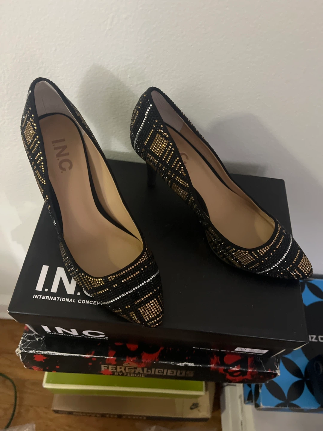 Black/Gold Plaid Pumps