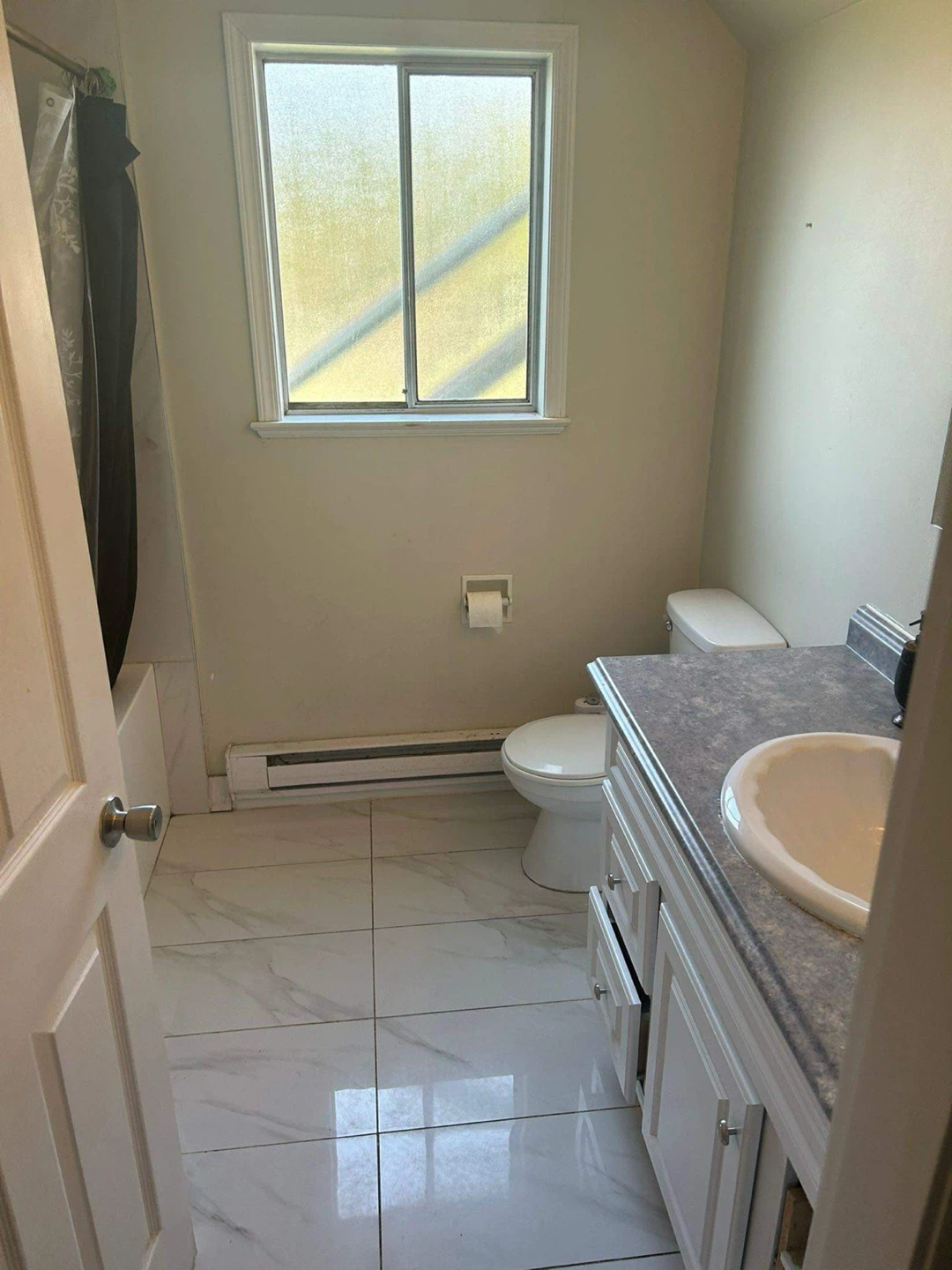 Basement for rent - photo 2