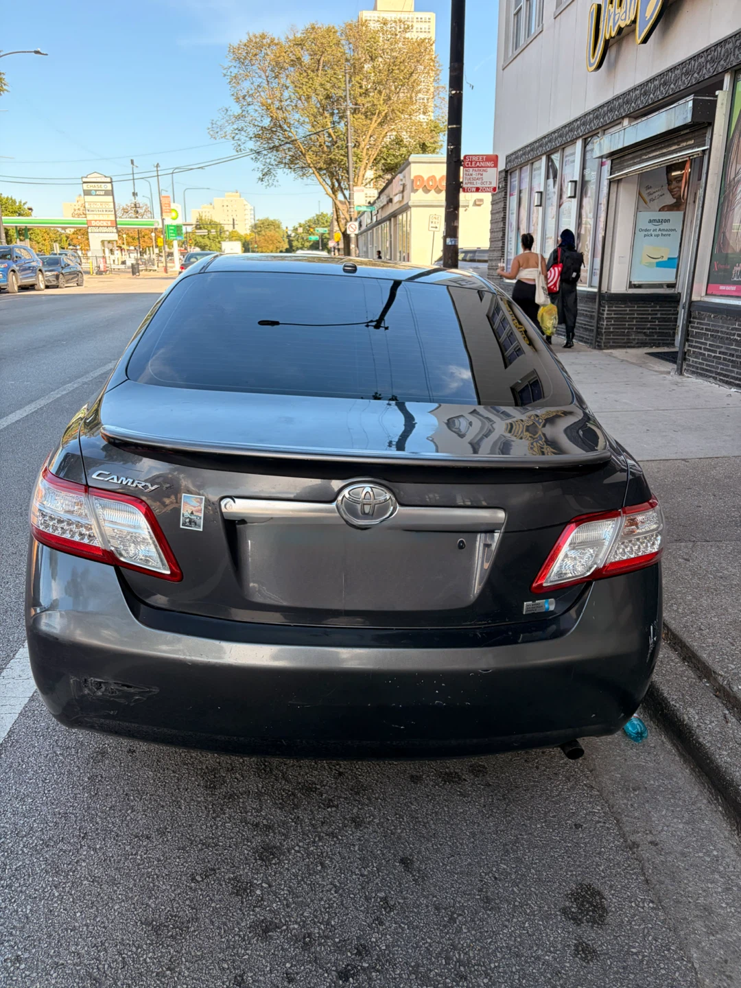 Gray Toyota Camry Hybrid - photo 2
