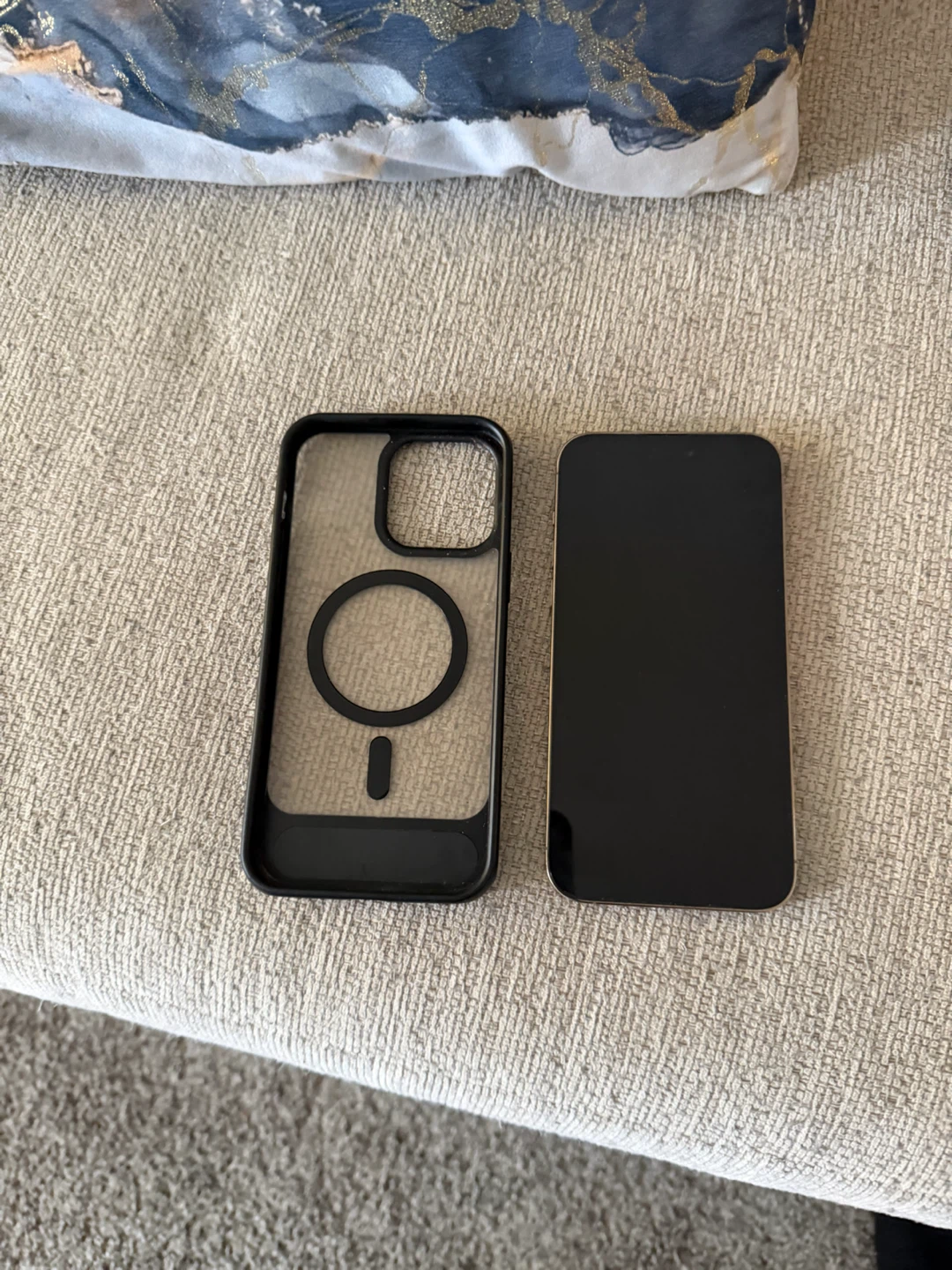 iPhone 14 Pro Max - photo 3