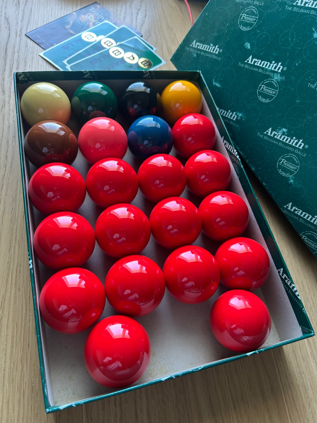 Belgian Aramith Premier Snooker Balls 2 1/4 inch, 22 balls