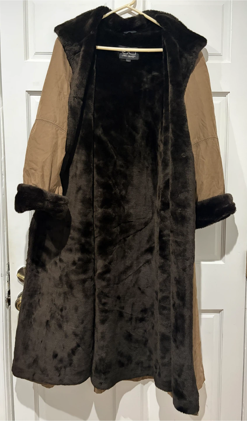 Utex Design Tan and Brown Faux Fur Coat - photo 4