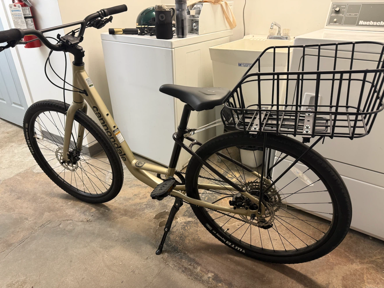 Cannondale Bike with Rear Basket - photo 3