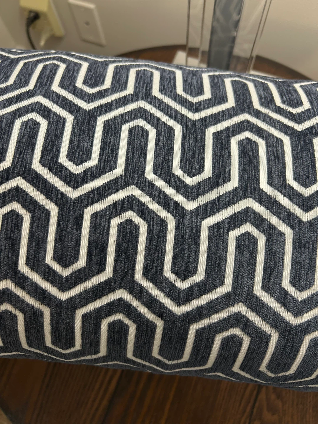 Westex decorative lumbar cushion - photo 3
