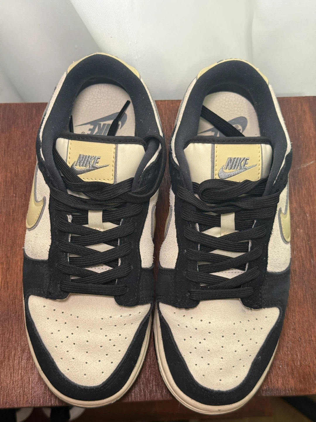 Nike Dunk Low Sneakers