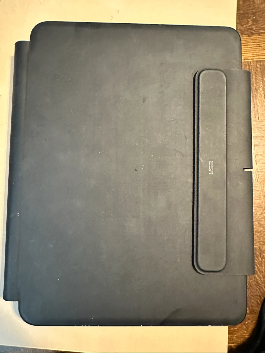 ESR Rebound Magnetic Keyboard Case for iPad 11’ - photo 2