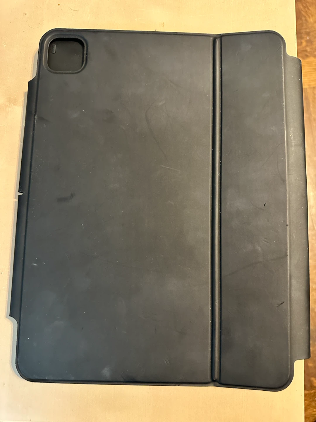 ESR Rebound Magnetic Keyboard Case for iPad 11’ - photo 3