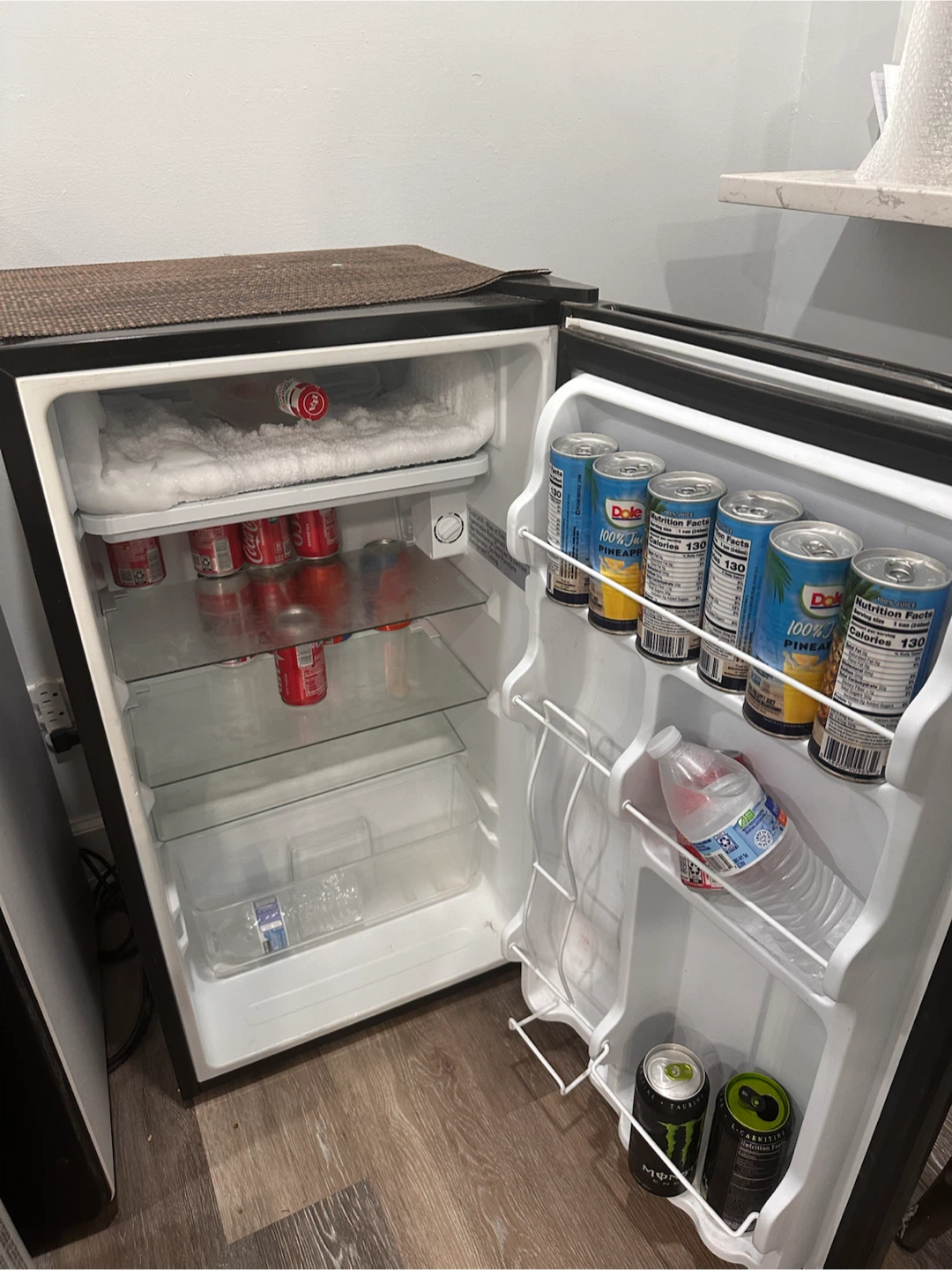 Midea 3.3 cu. ft. Compact Refrigerator - Black - photo 3
