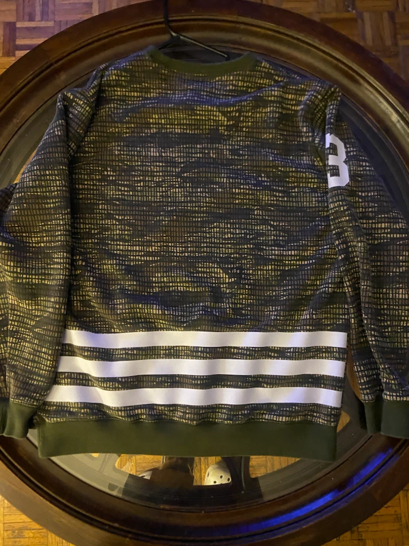 This is an Adidas Originals Camo Trefoil - photo 5