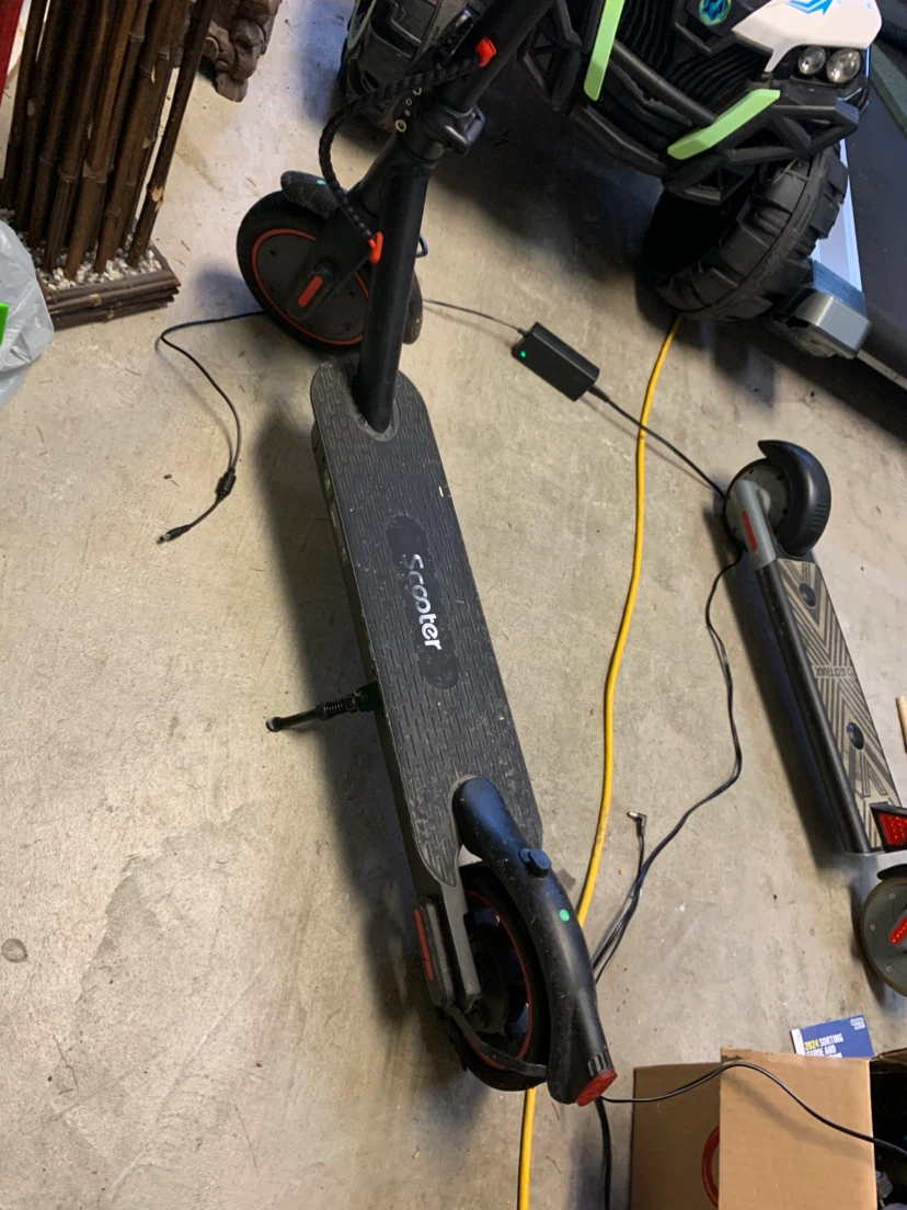 Electric Scooter – Needs Rear Tire/Tube Repair - photo 2