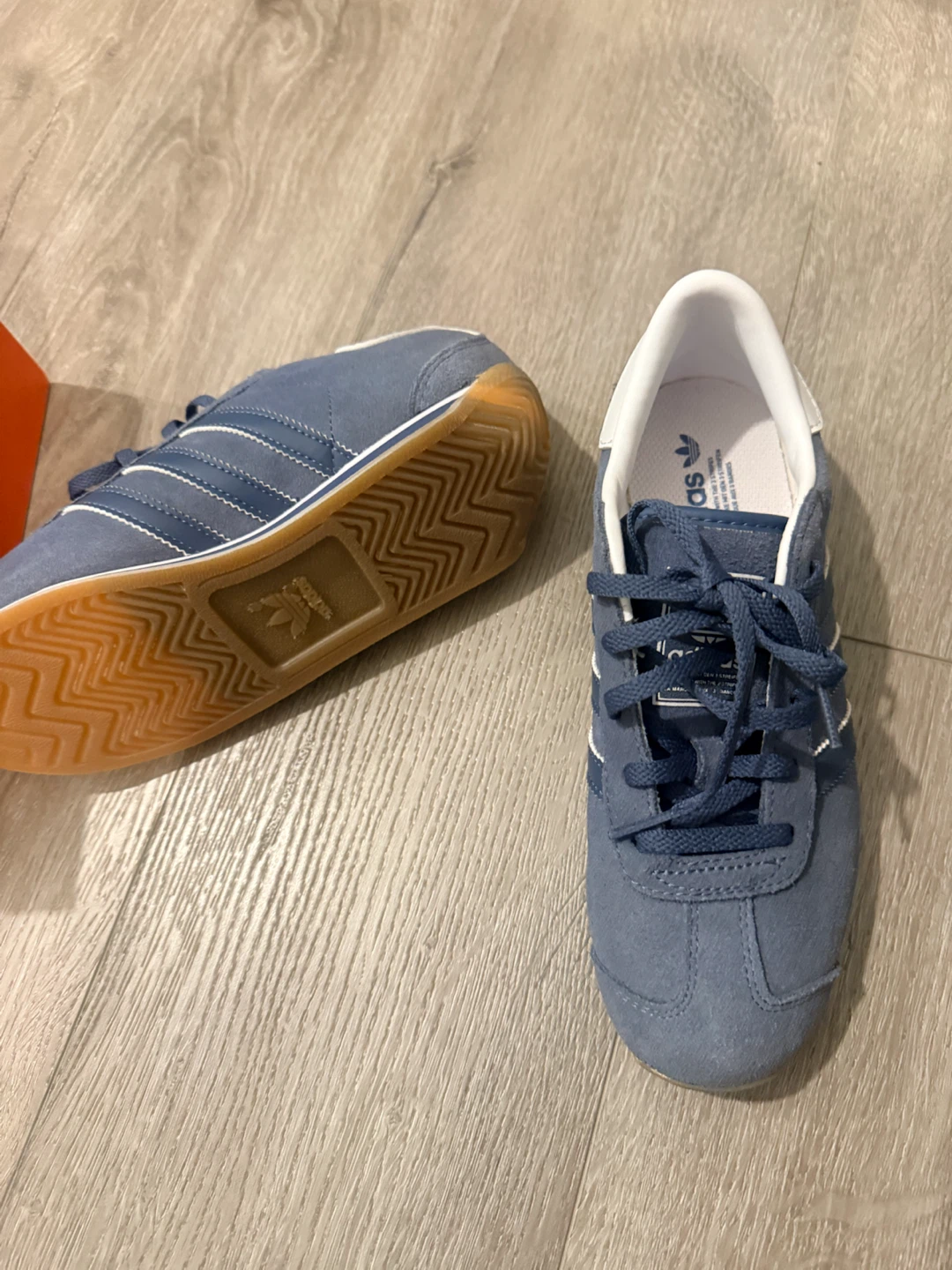 Women's Sneakers - photo 3