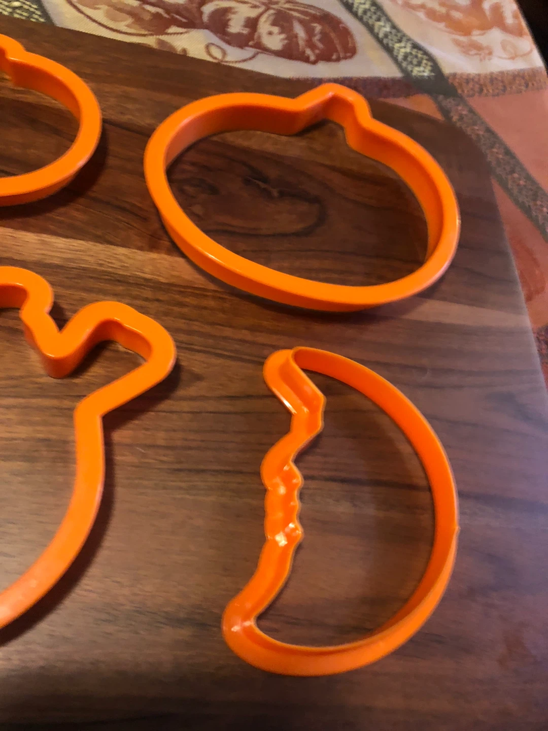 Set of 7 Halloween Plastic Cookie Cutters - photo 2